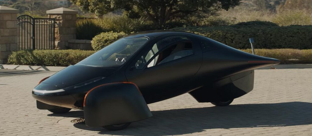 A black colored aptera